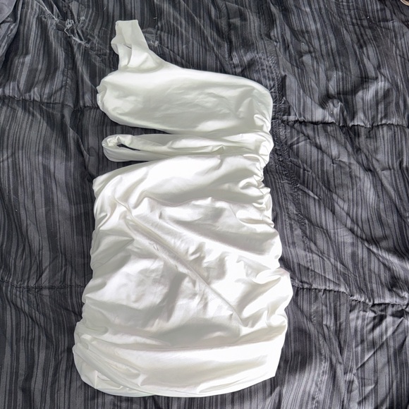 SHEIN Dresses & Skirts - SHEIN White One-Shoulder Dress